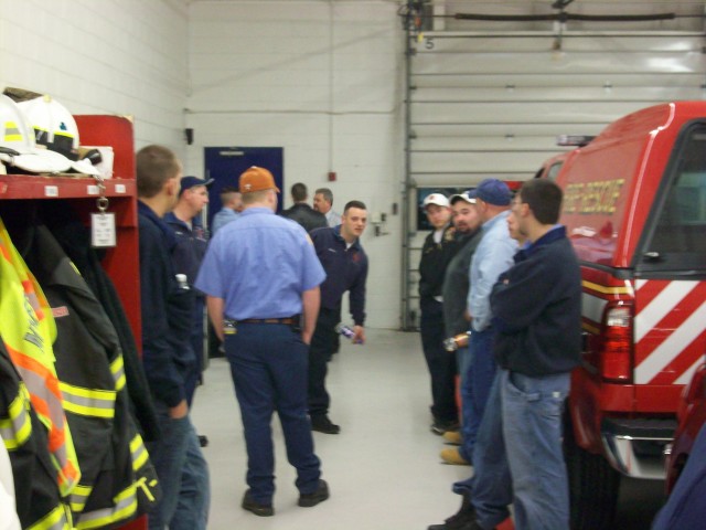 The stand-by crews socializing. RITCHIE TIPPETT...we see you!